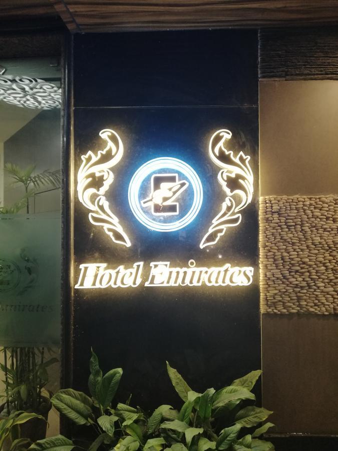 Hotel Emirates Kolkata Exterior photo